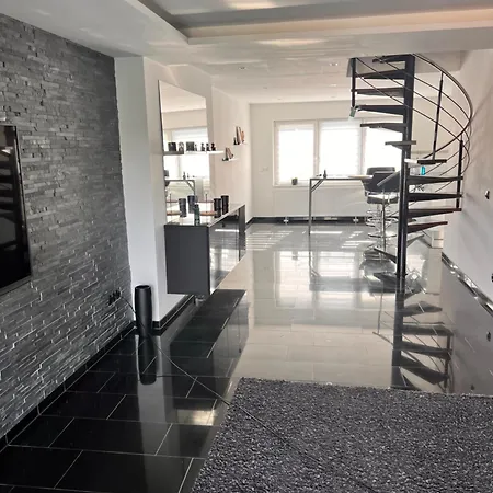 Moderne Maisonette * Mönchengladbach