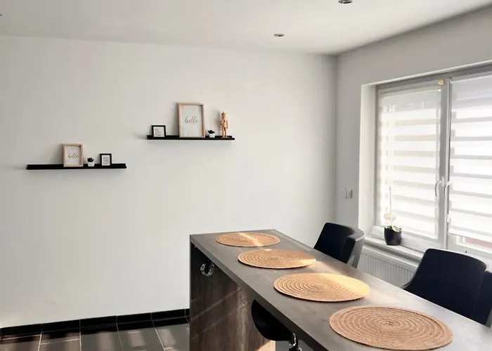 Moderne Maisonette *